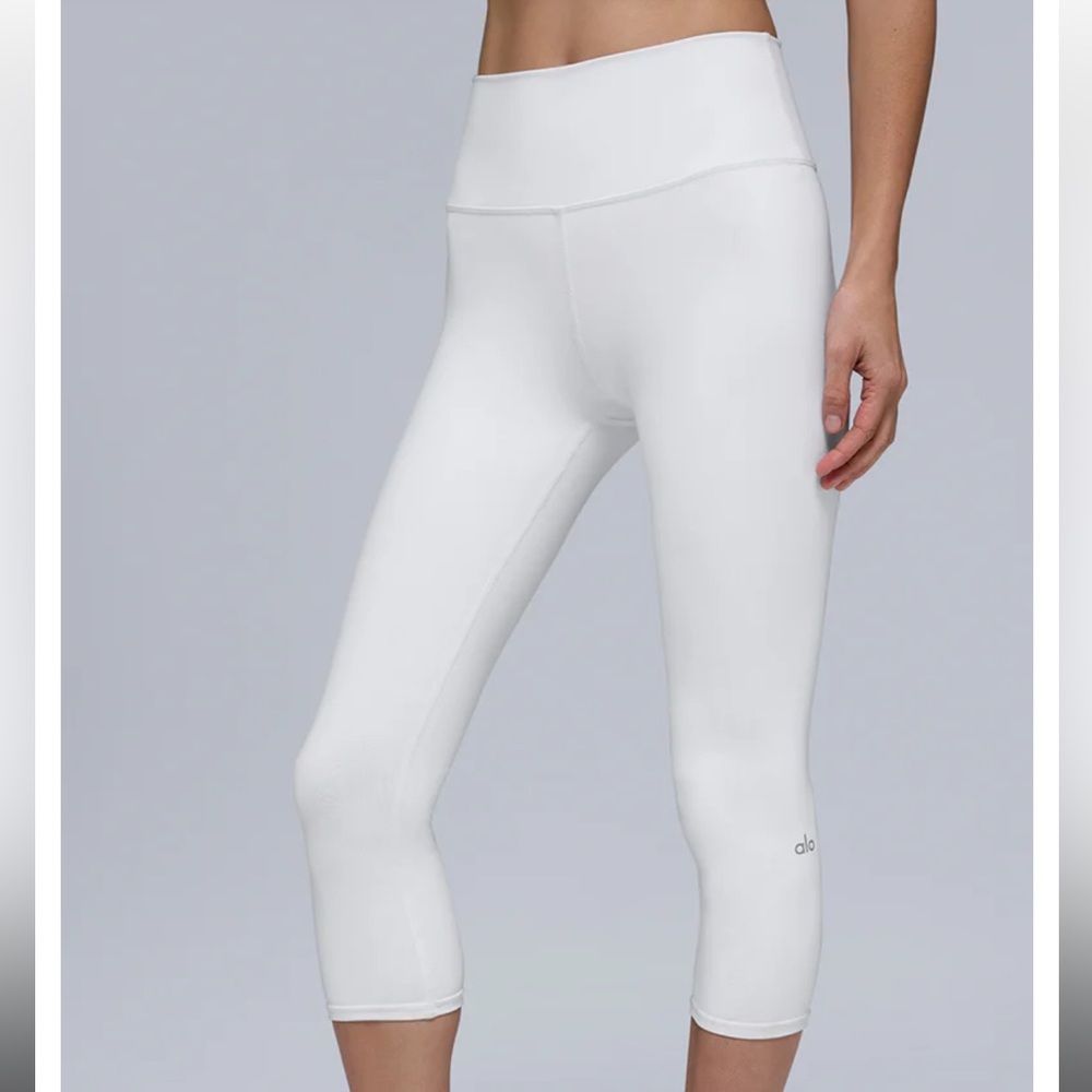 ALO Yoga Airbrush High Waist Capri